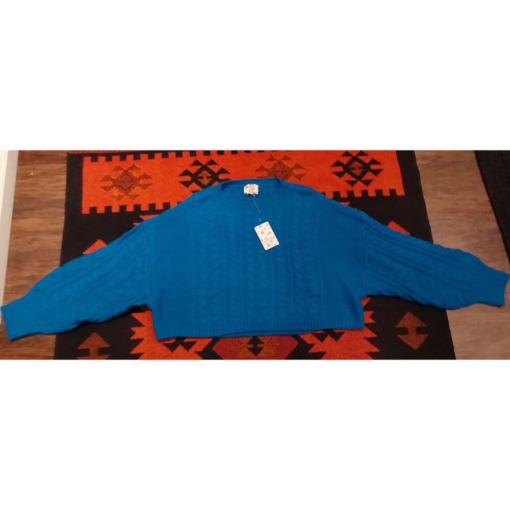NEW HIPPIE ROSE Women's Oversized Cropped Cobalt Blue Cable Knit Sweater. XL